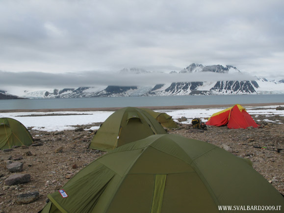 Raudfjord camp - Il primo campo base Raudfjord camp