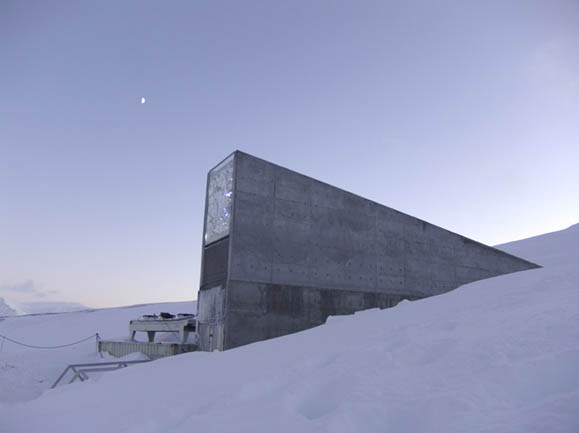 Longyearbyen - Entrata del Seed Vault Longyearbyen