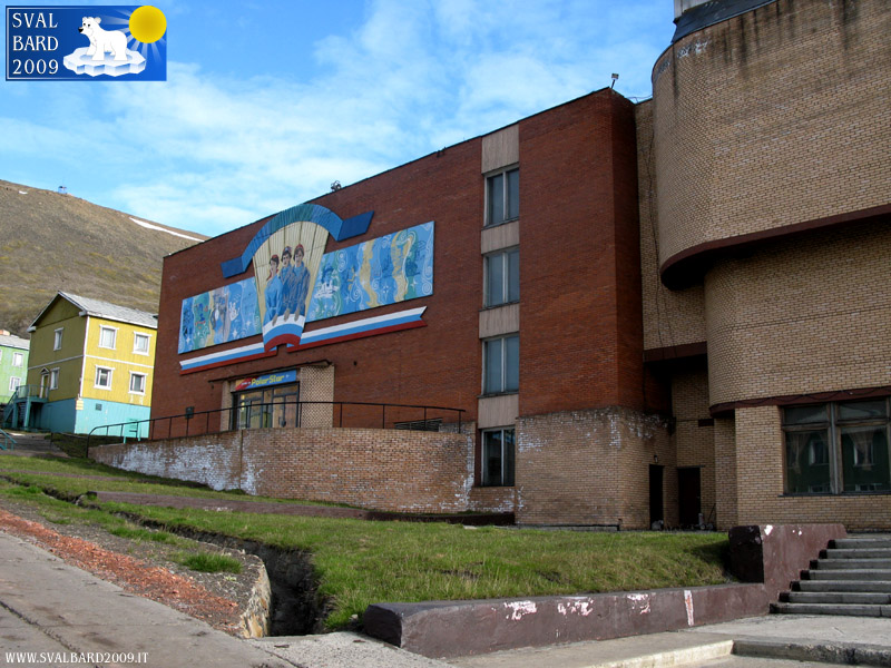 Polar Star, circolo culturale di Barentsburg
