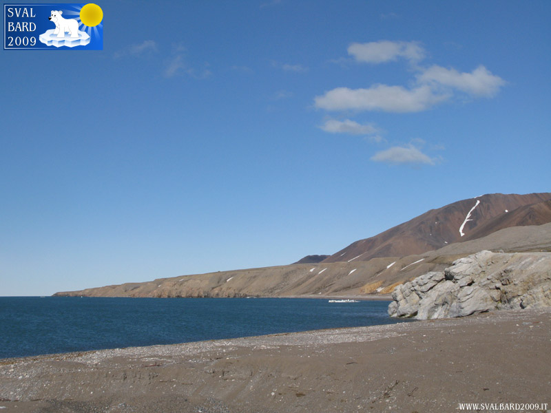 Costa multiforme verso Kapp Guissez